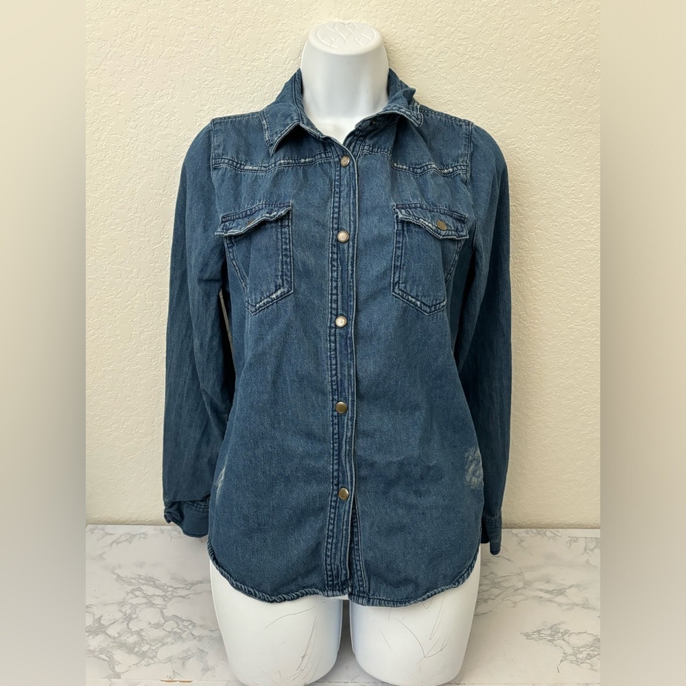 Miley Cyrus Max Azria Blue Denim  Metal Snap Up Shirt Womens L Distressed​​